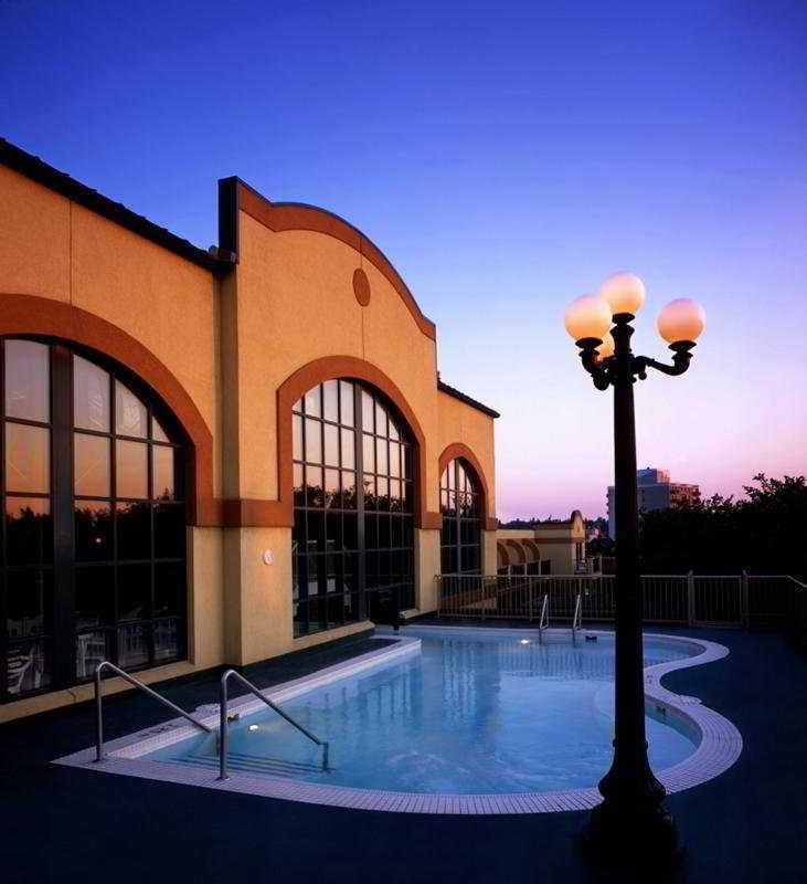 Temple Gardens Hotel & Spa Moose Jaw Exterior photo